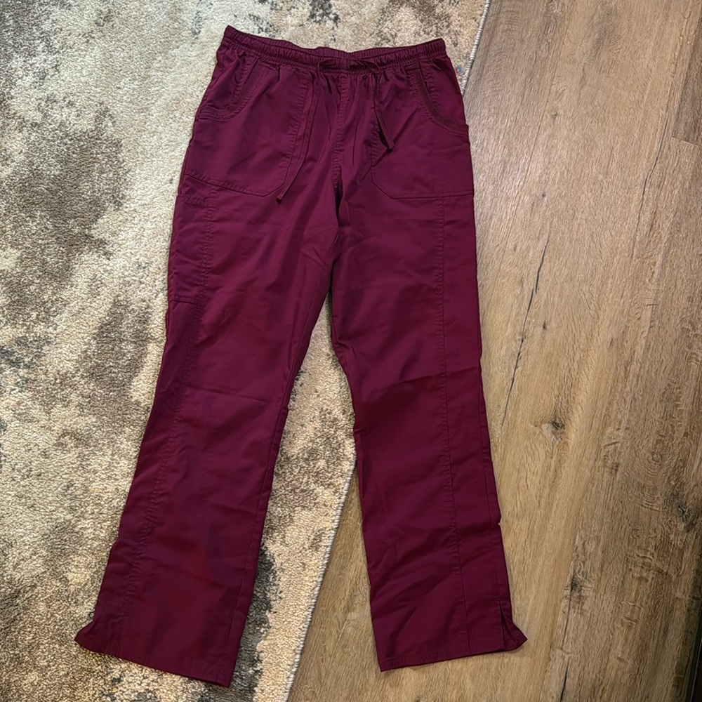 Small scrub pants